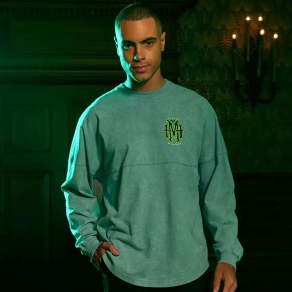 Haunted Mansion GLOW Spirit Jersey Adults Unisex NWT Disney Hatbox Ghost XS - Picture 7 of 7